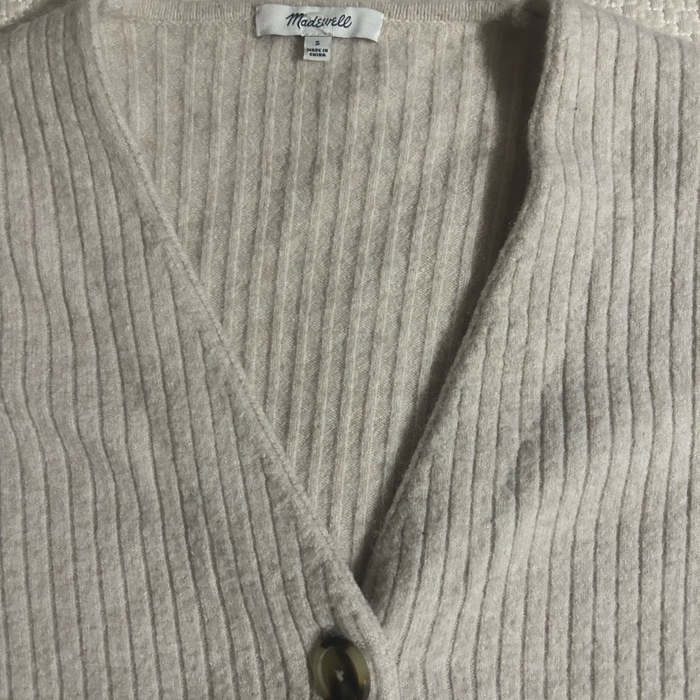 Madewell Women's V-Neck Sweater in Soft Cream - Picture 5 of 7